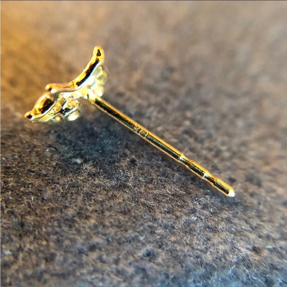 Solid gold 14k stamped deer Stud single earring - Picture 6 of 9